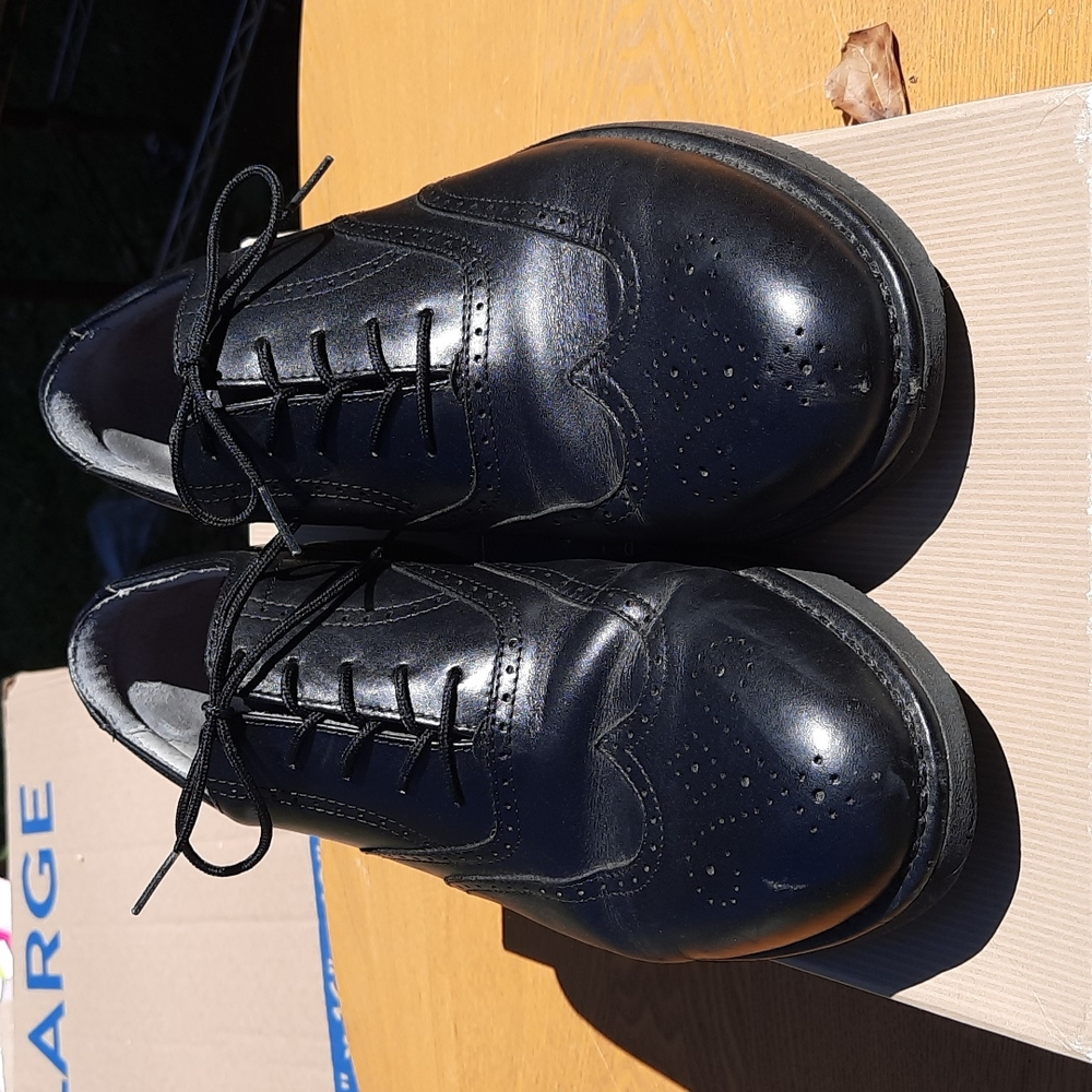 Mens shoes